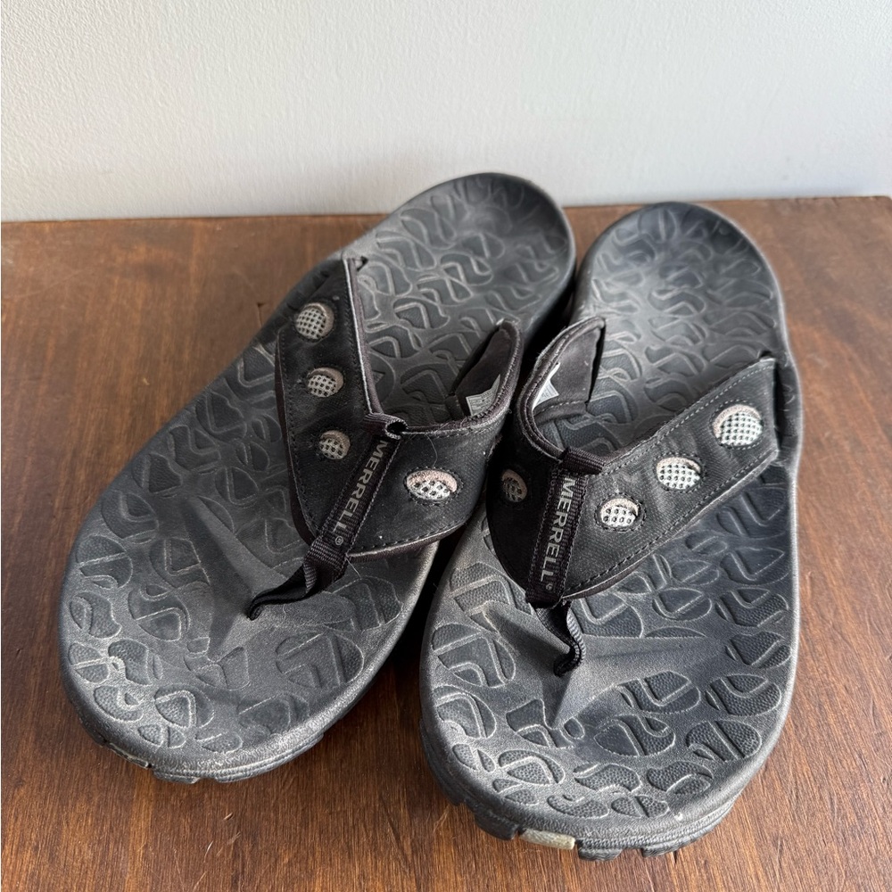 Merrell Charcoal Flip-Flops